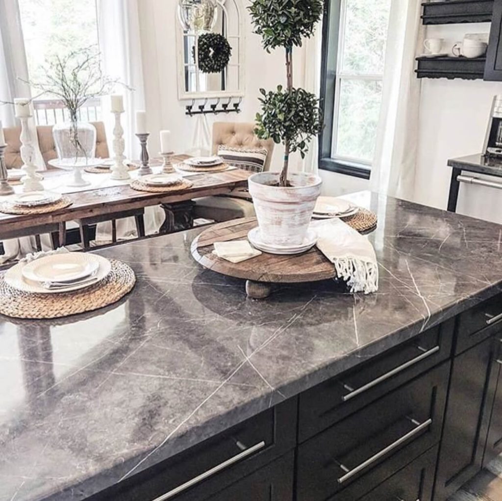 clean laminate countertops